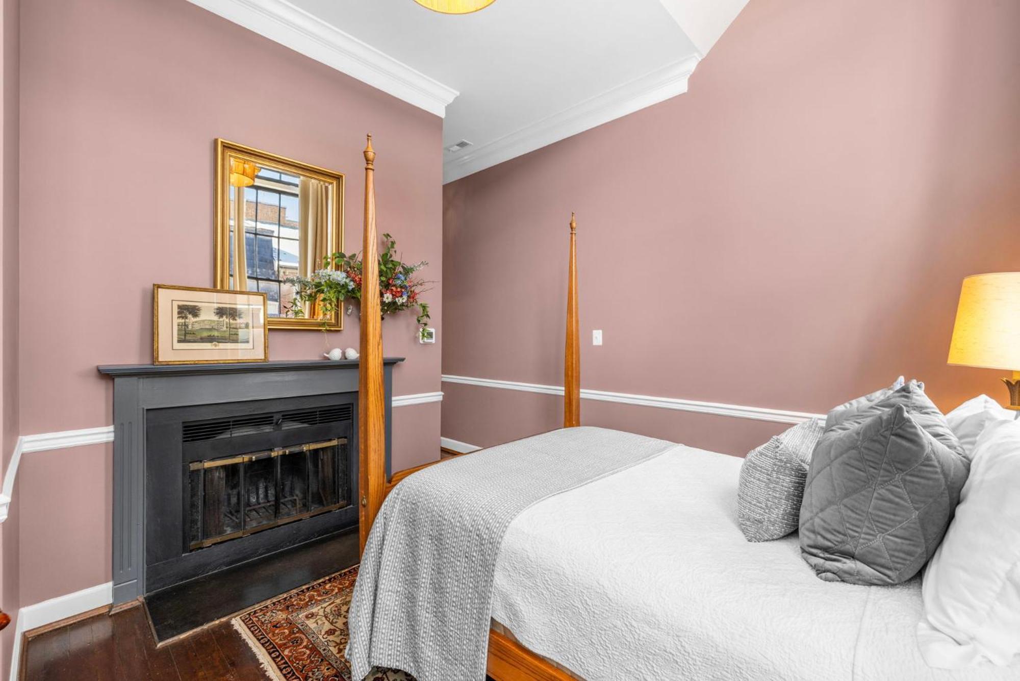 Leesburg Colonial Inn מראה חיצוני תמונה