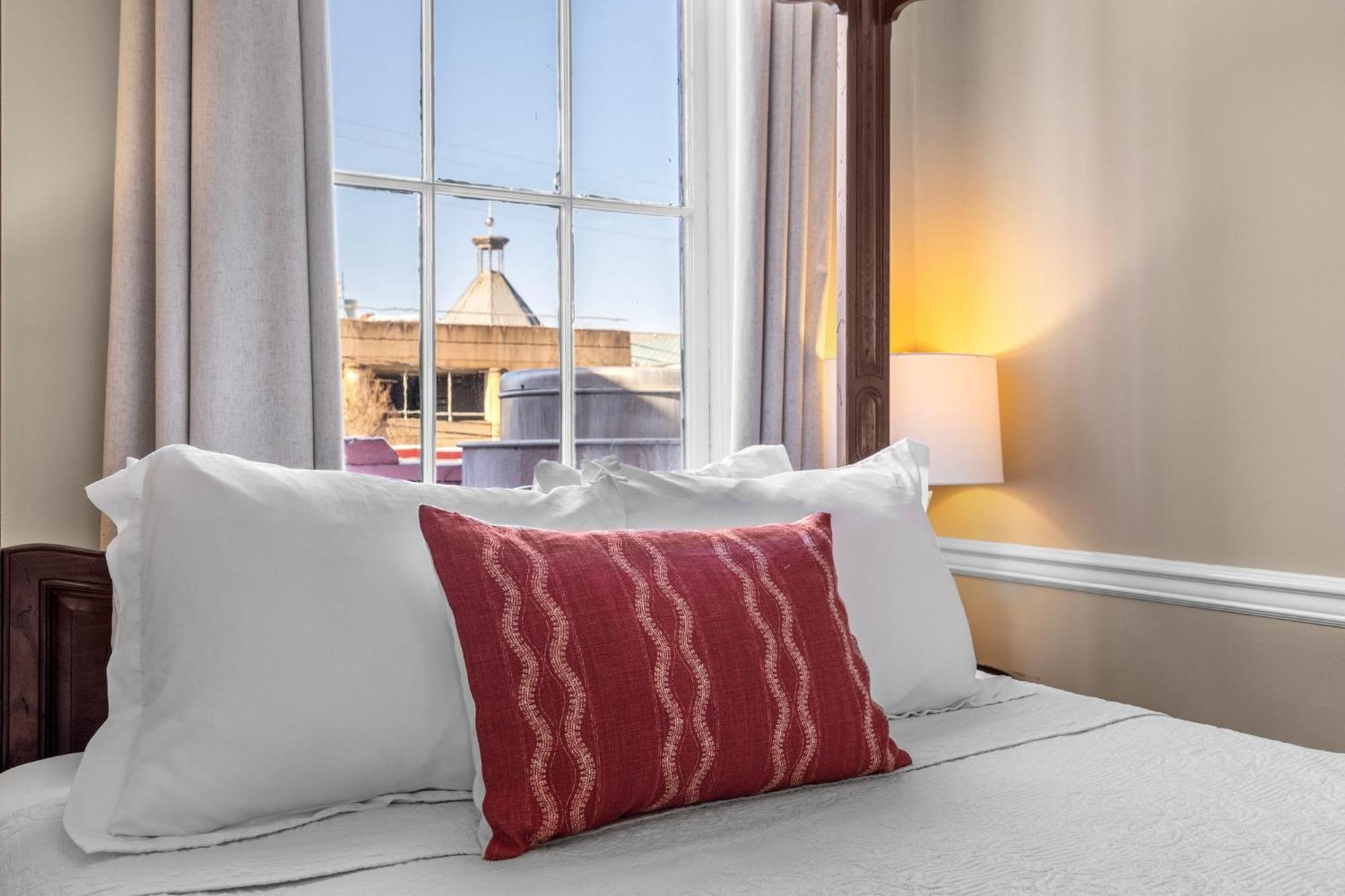 Leesburg Colonial Inn מראה חיצוני תמונה