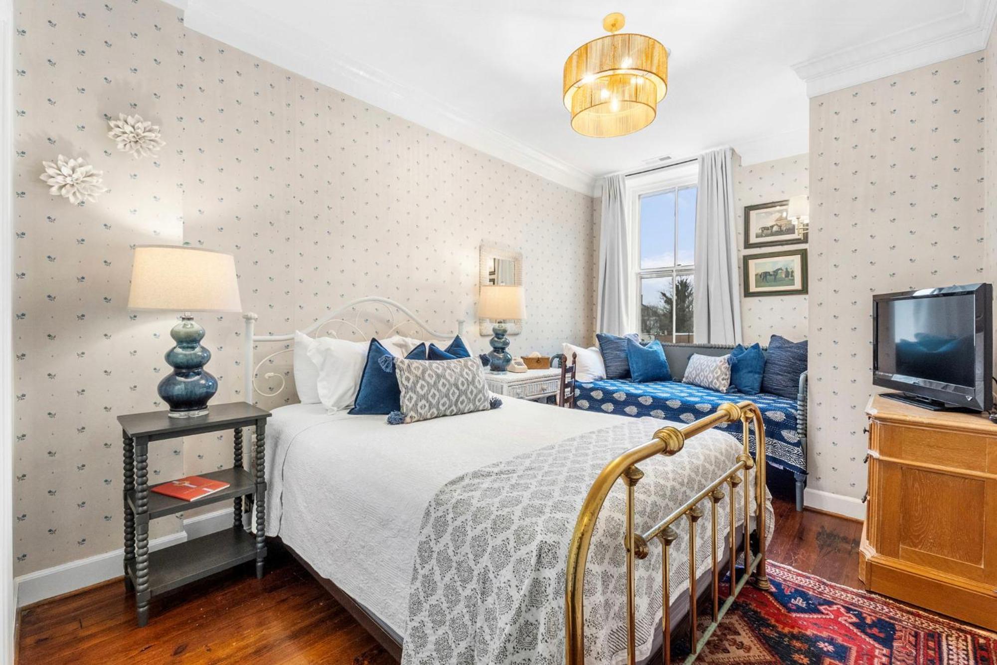 Leesburg Colonial Inn מראה חיצוני תמונה